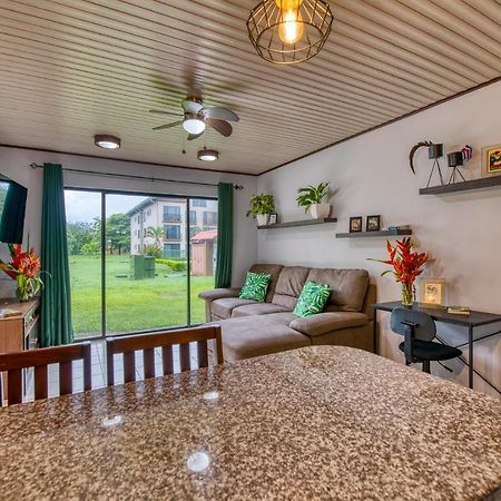 Golden Getaway Apartments Ліберія Екстер'єр фото