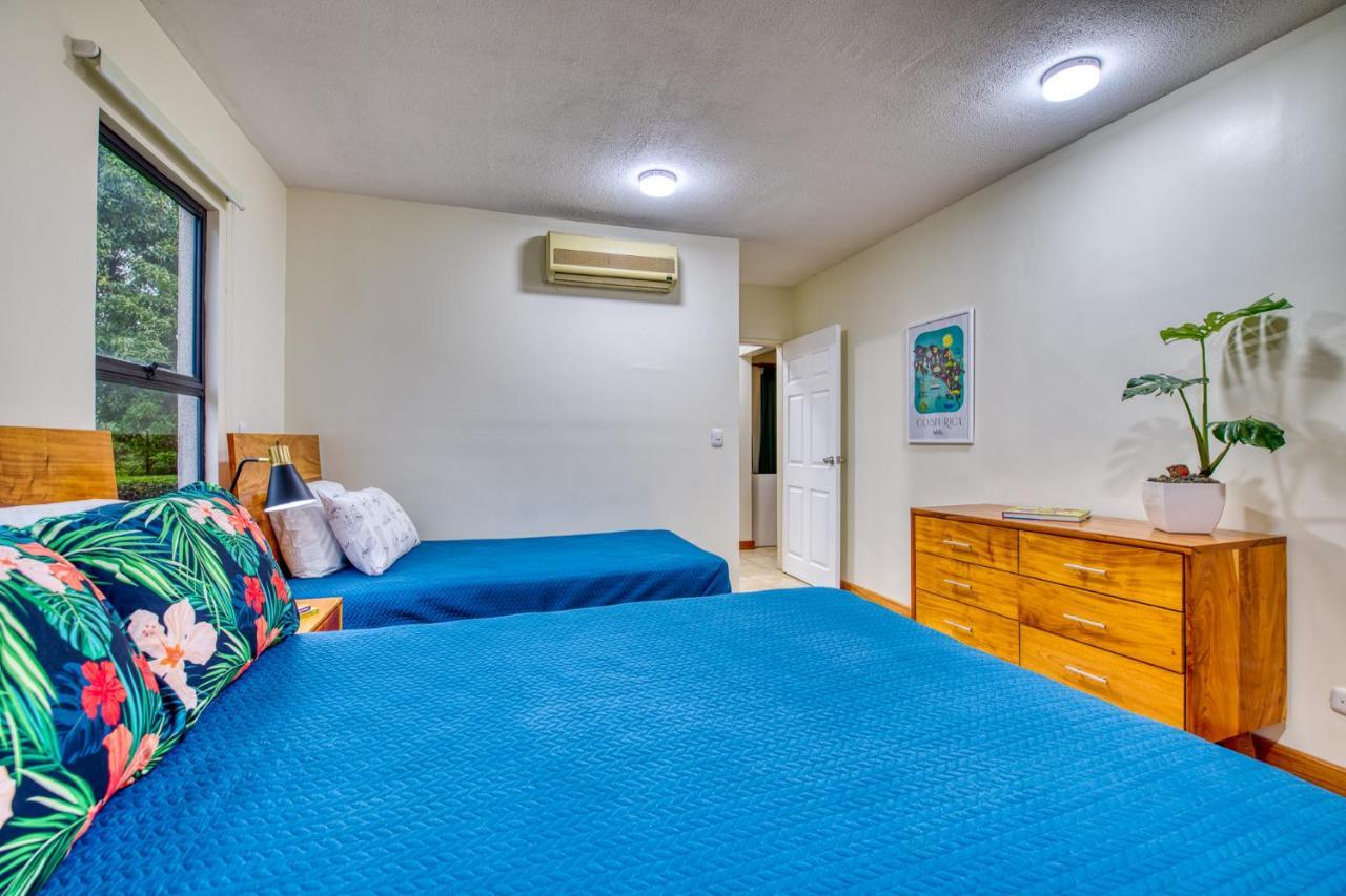 Golden Getaway Apartments Ліберія Екстер'єр фото