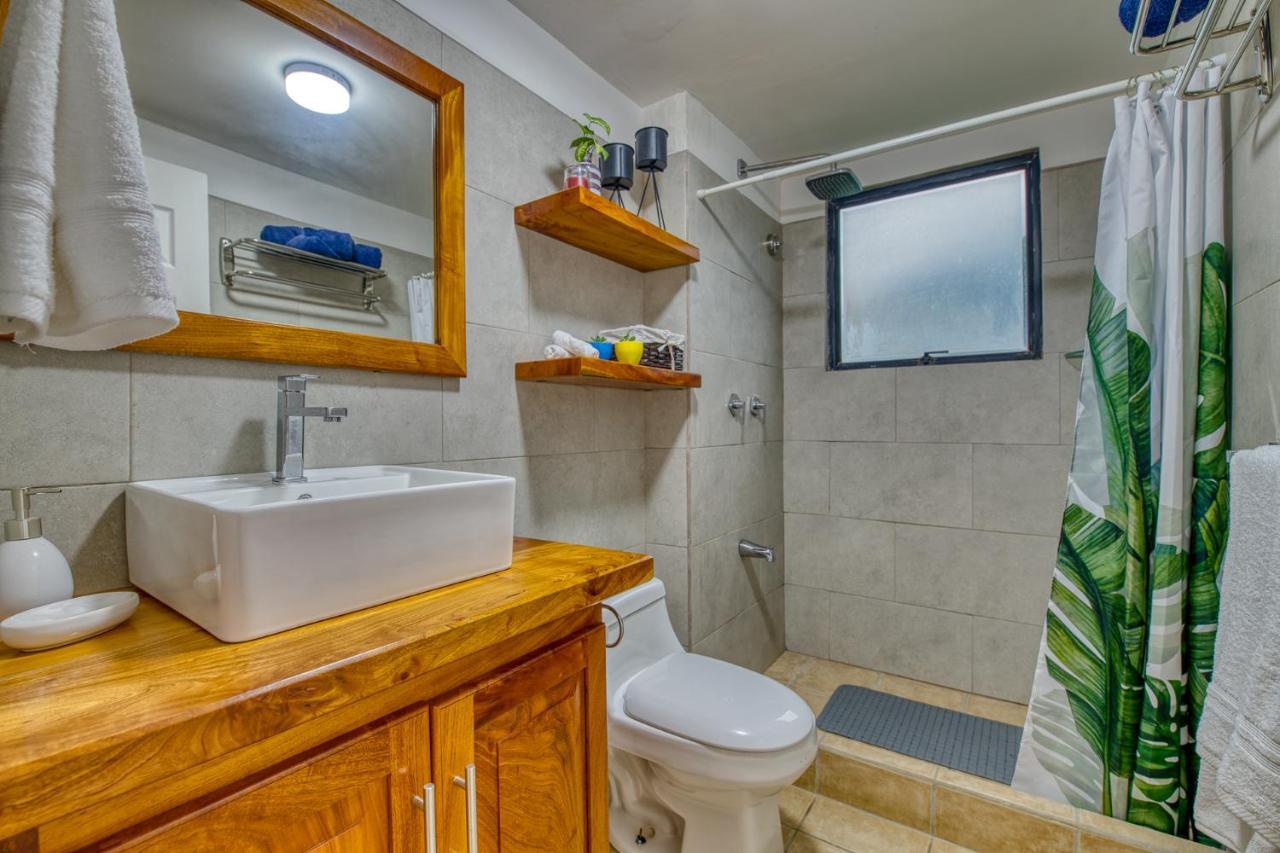 Golden Getaway Apartments Ліберія Екстер'єр фото